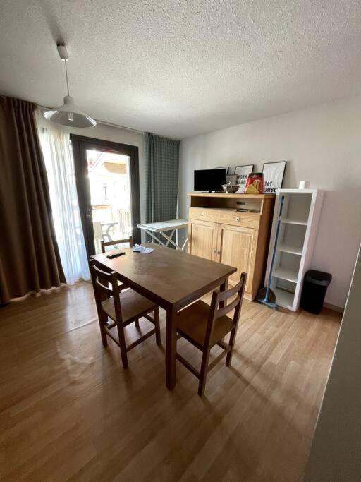 Appartement Studio Tranquille En Montagne à Font-Romeu-Odeillo-Via Extérieur photo